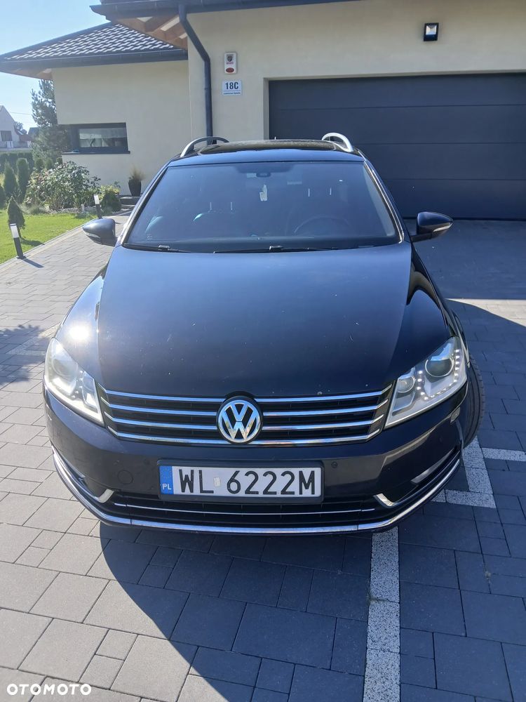 Volkswagen Passat - 4