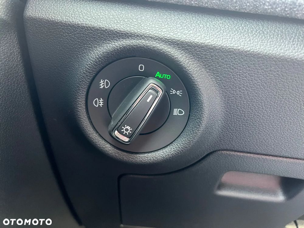 Skoda Kamiq 1.0 TSI Selection DSG - 38