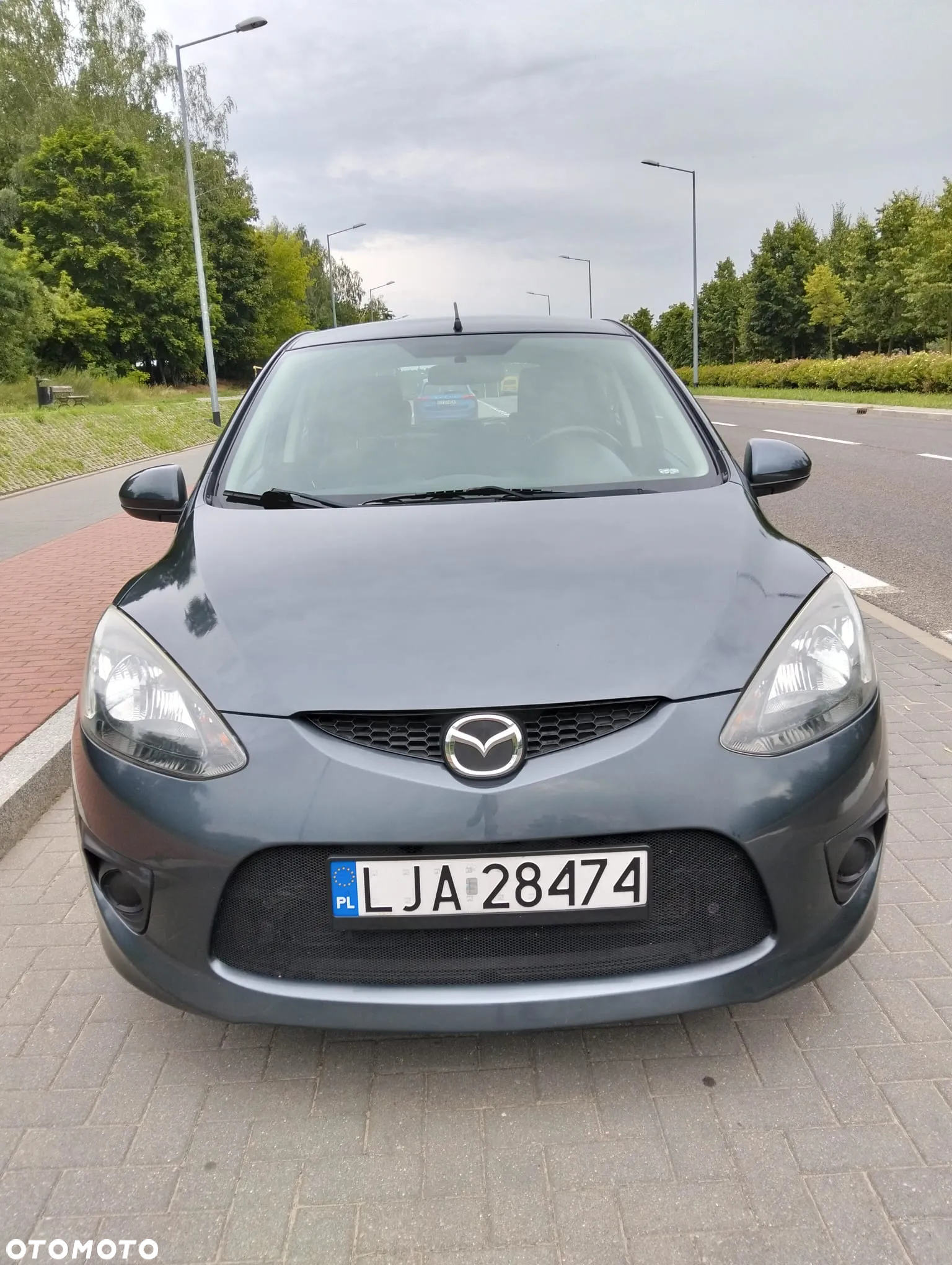 Mazda 2 - 3