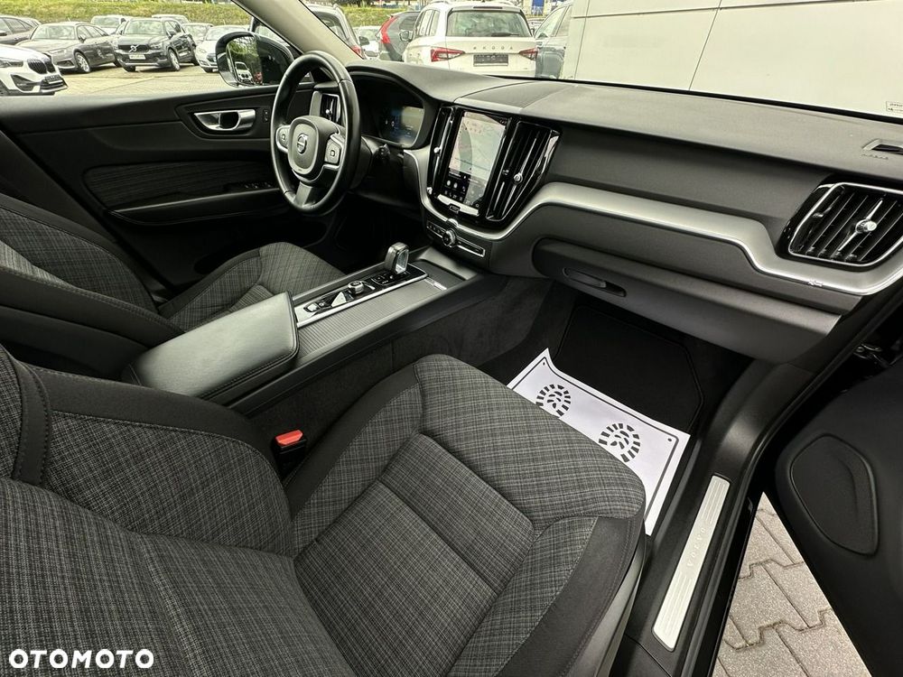 Volvo XC 60 B4 D Core - 16