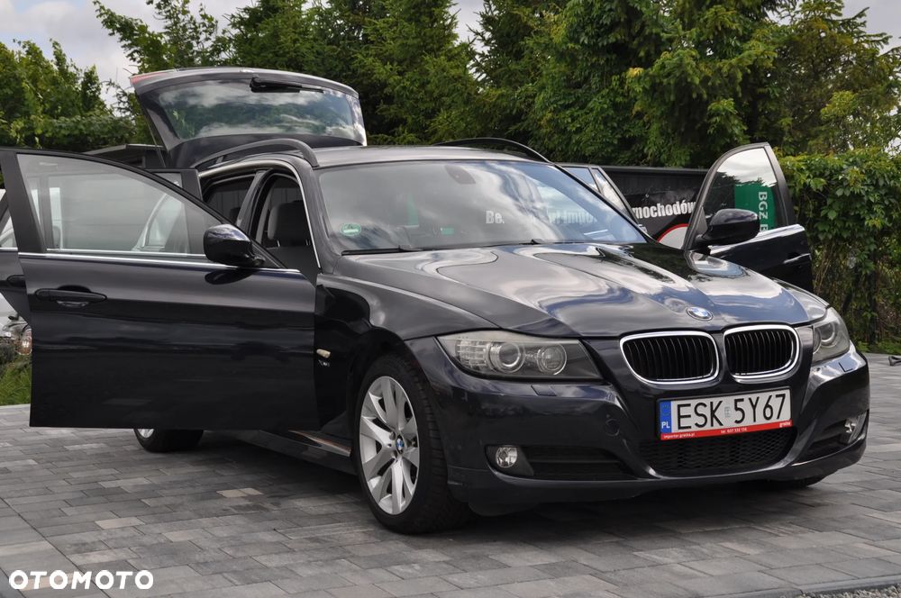BMW Seria 3 330d xDrive DPF Edition Sport - 23