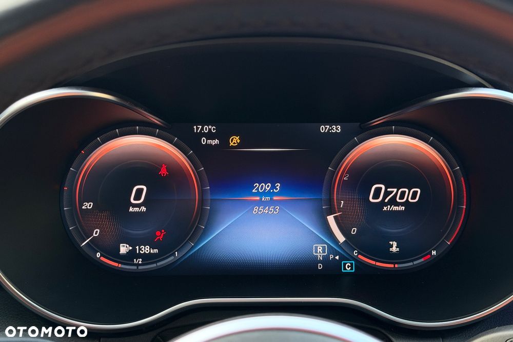 Mercedes-Benz Klasa C 300 4MATIC 9G-TRONIC - 13