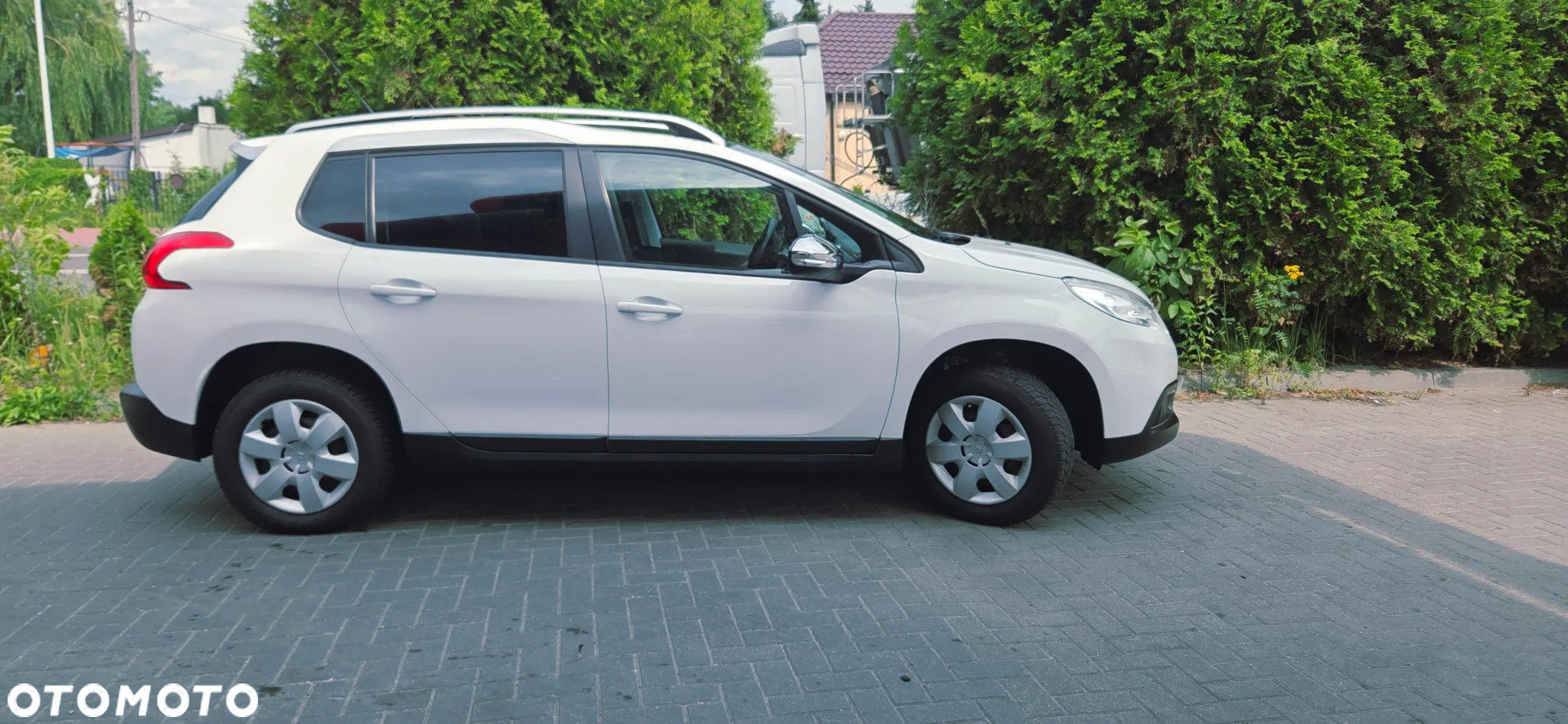 Peugeot 2008 PureTech 82 Allure - 17
