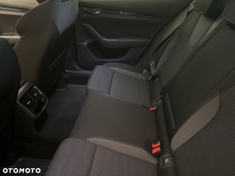 Skoda Octavia 2.0 TDI Ambition - 19