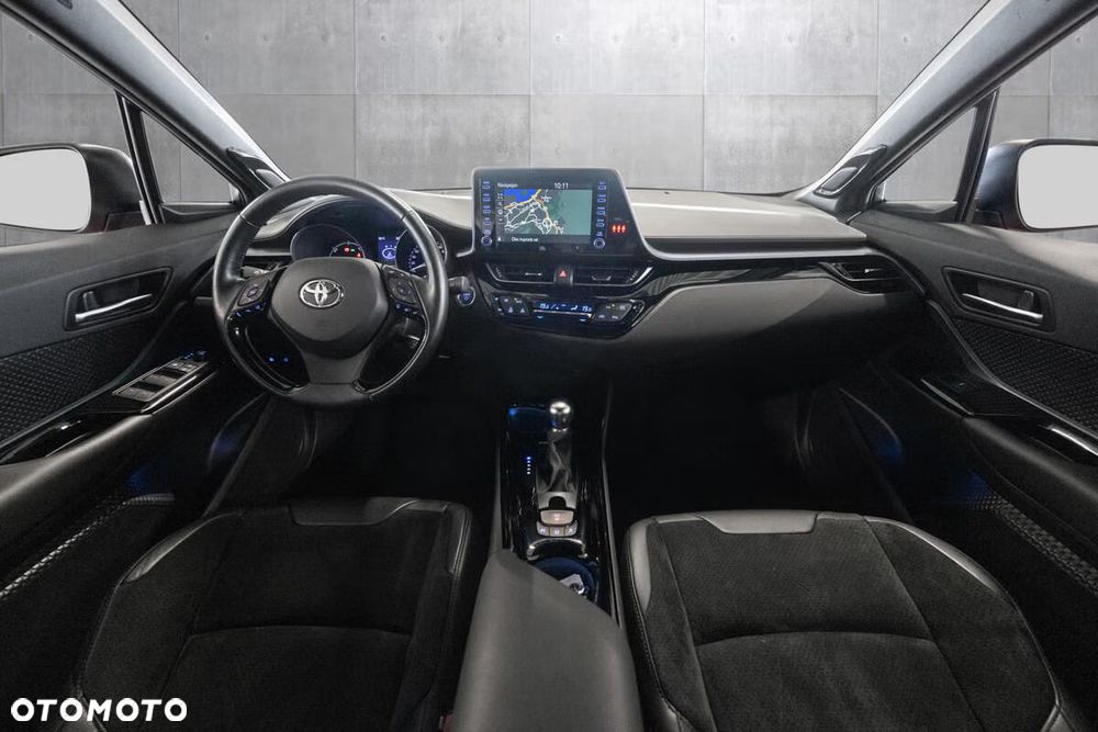 Toyota C-HR Lounge - 11