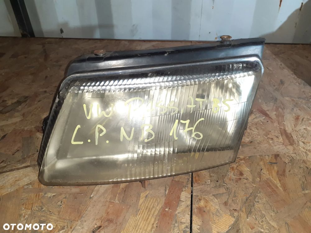Reflektor LEWY LEWA LAMPA PRZÓD VOLKSWAGEN PASSAT B5 - 1