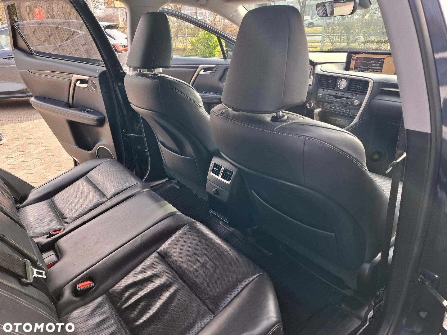 Lexus RX - 19
