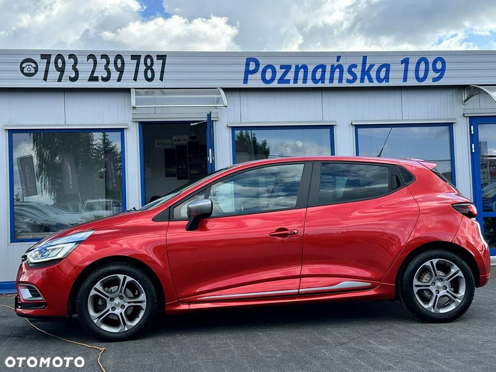 Renault Clio - 21