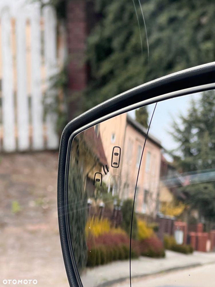 Ford Kuga 2.0 TDCi 4x4 Titanium - 31