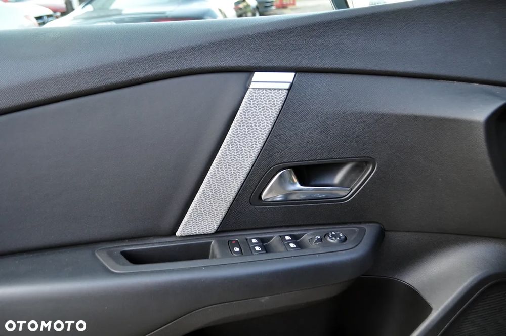 Citroën C4 1.5 BlueHDi Business Edition S&S EAT8 - 24
