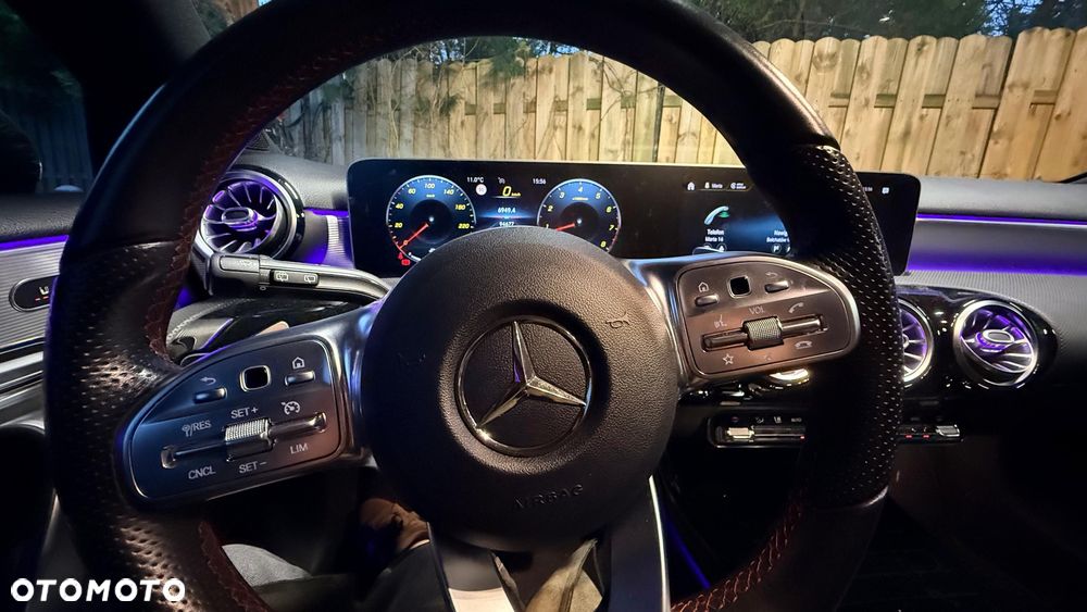 Mercedes-Benz Klasa A 220 4-Matic AMG Line 7G-DCT - 11
