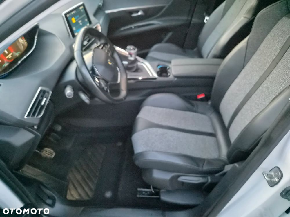 Peugeot 3008 BlueHDi 130 Stop & Start Allure - 16
