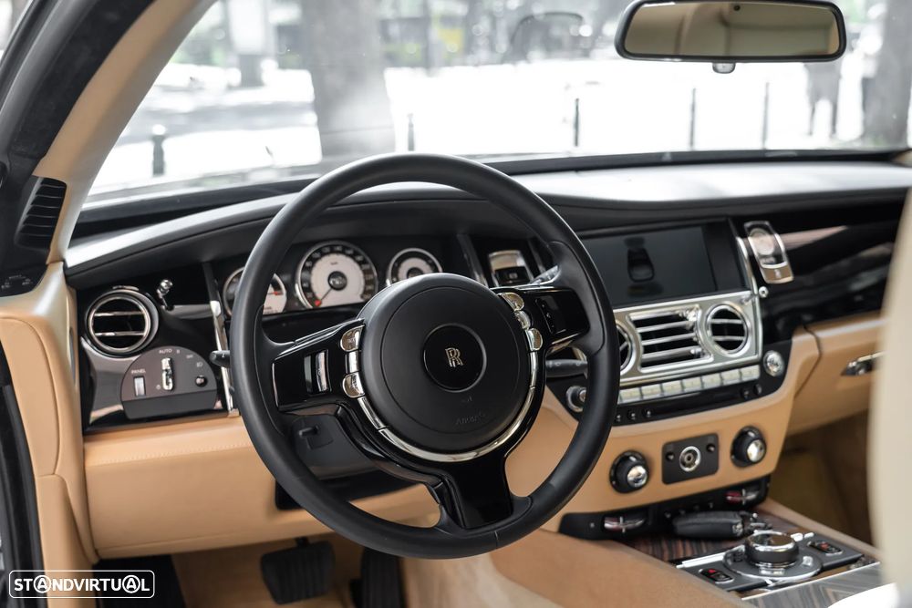 Rolls Royce Wraith 6.6 Twin-Turbo V12 - 8