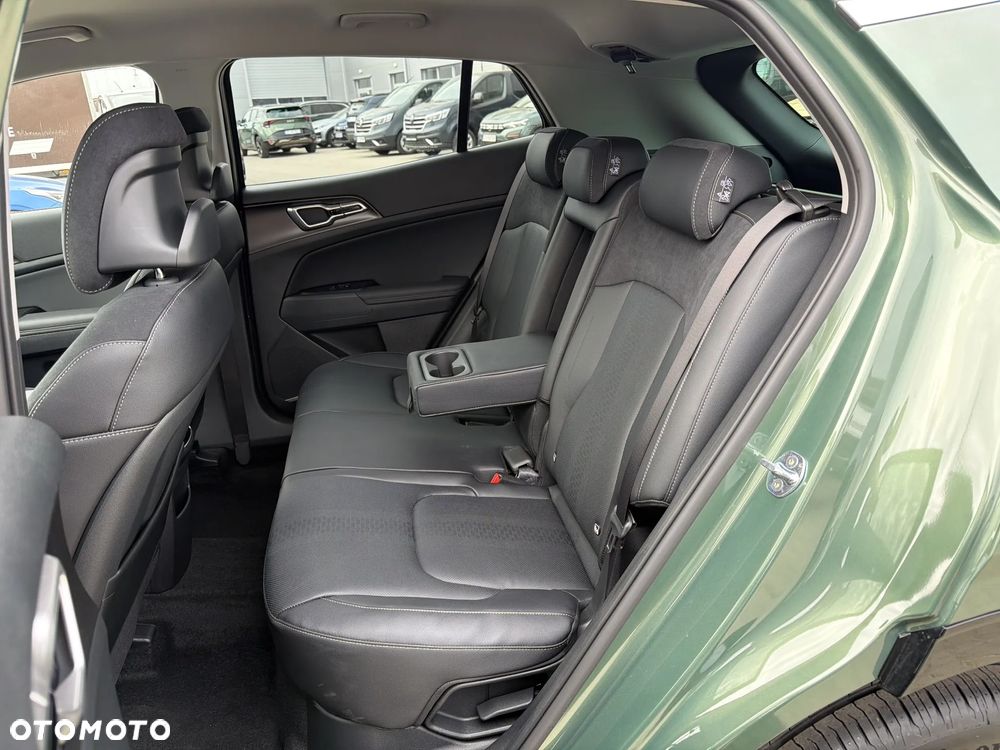 Kia Sportage 1.6 T-GDI HEV Business Line 2WD - 16