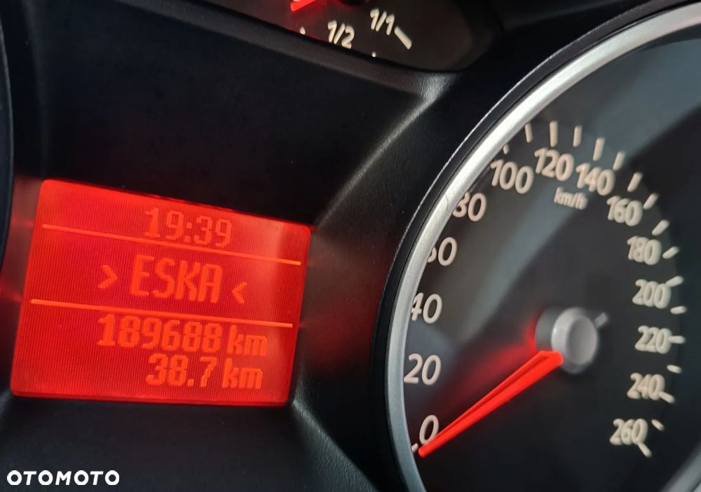 Ford Mondeo 2.0 Ambiente - 30