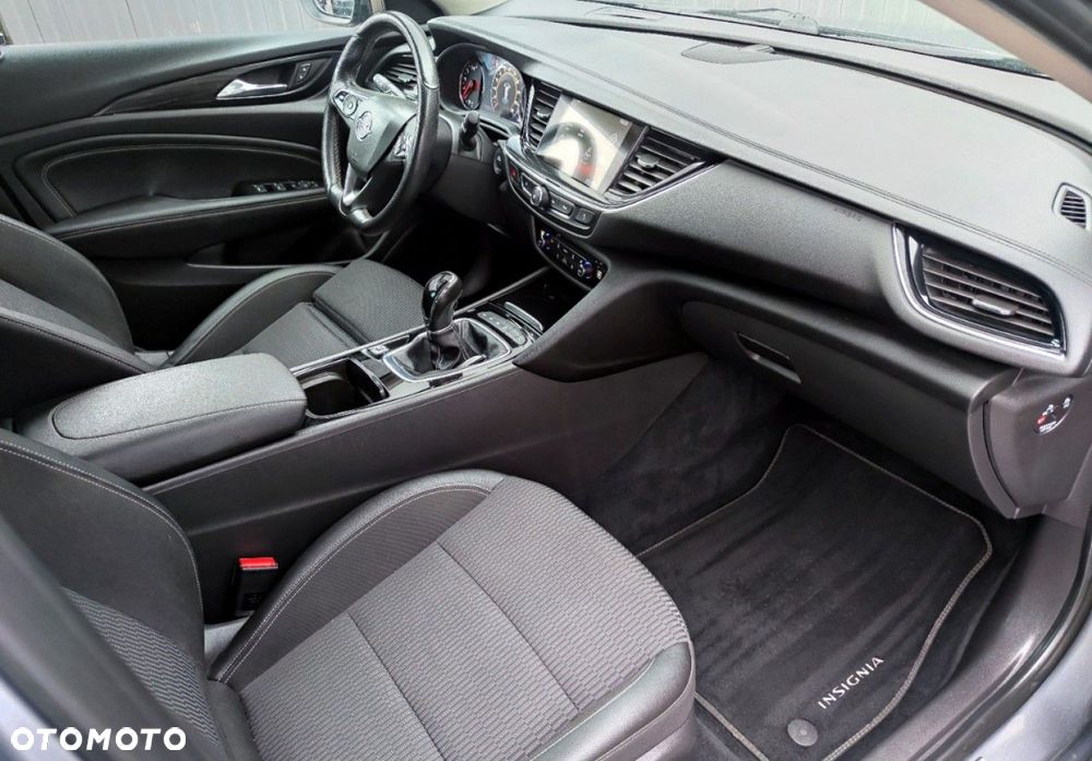 Opel Insignia - 13