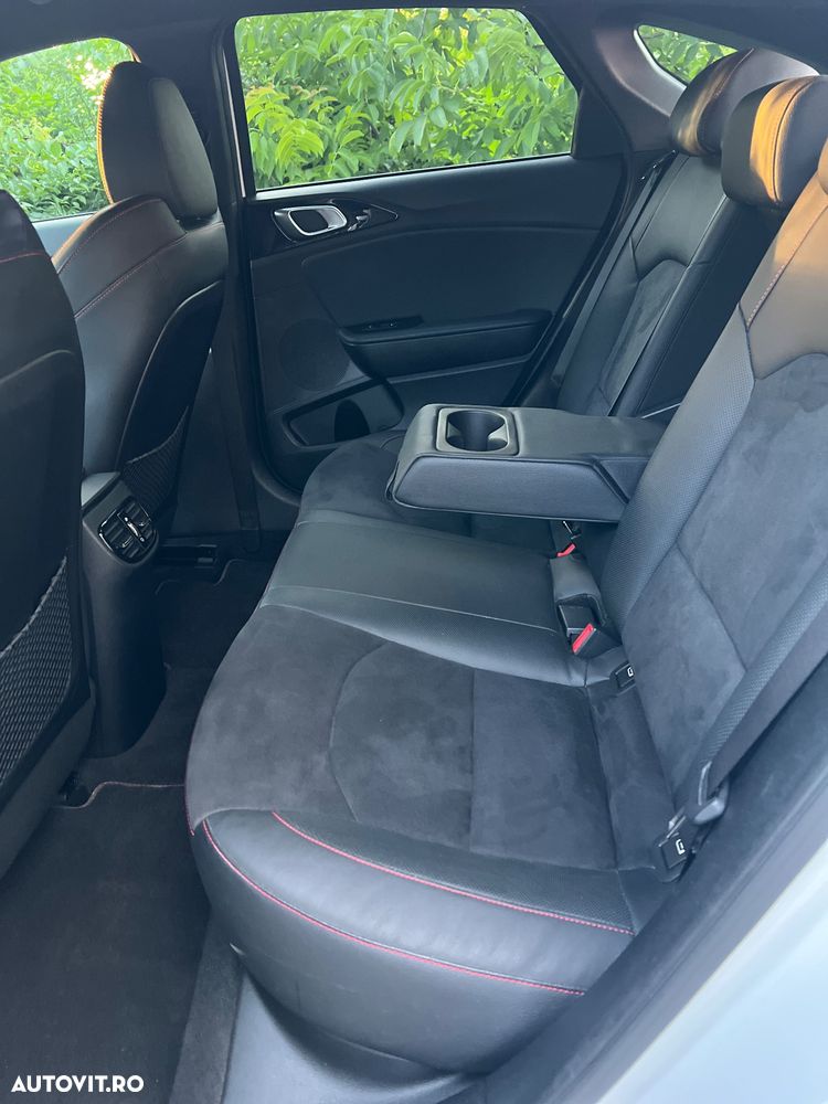 Kia Pro Ceed 1.6 T-GDI 7DCT GT - 11