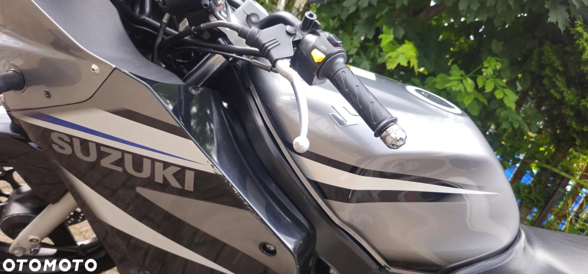 Suzuki GS - 4