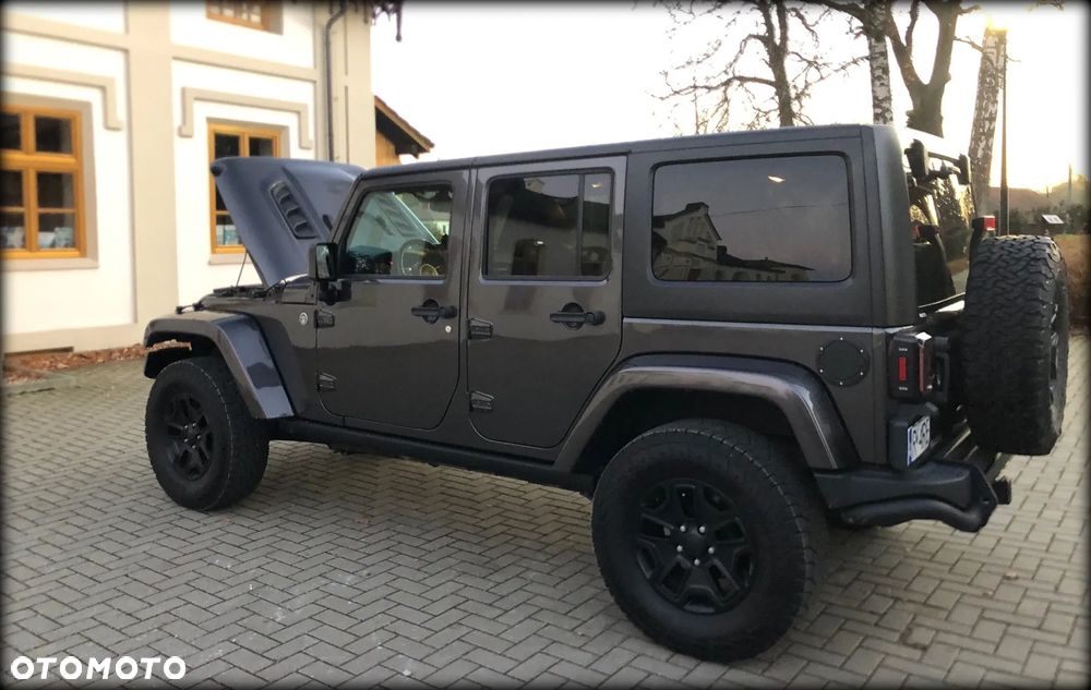 Jeep Wrangler 3.6 Unlim Sahara - 18