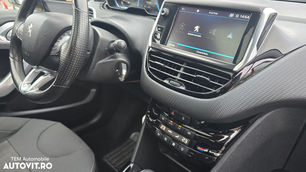 Peugeot 2008 PureTech 110 GPF Stop&Start EAT6 Crossway - 19