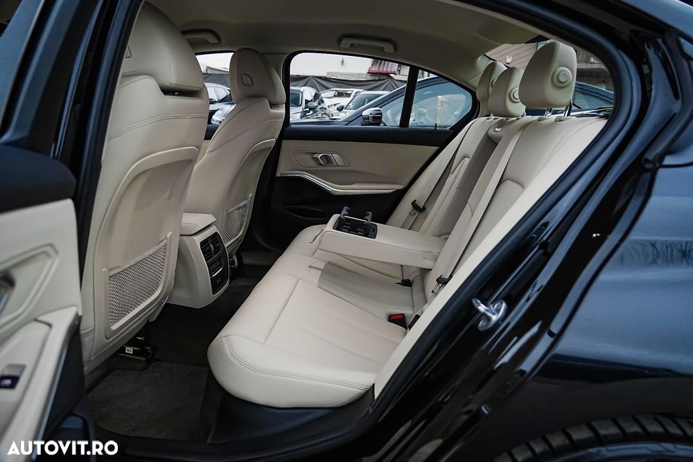 BMW Seria 3 320i xDrive Aut. Sport Line - 19