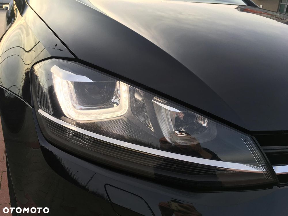 Volkswagen Golf Variant 2.0 TDI (BlueMotion Technology) DSG Comfortline - 26