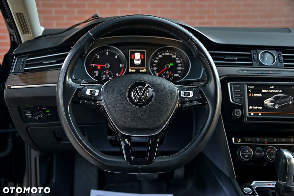 Volkswagen Passat 2.0 TDI SCR (BlueMotion Tech) 4Mot DSG Highline - 37