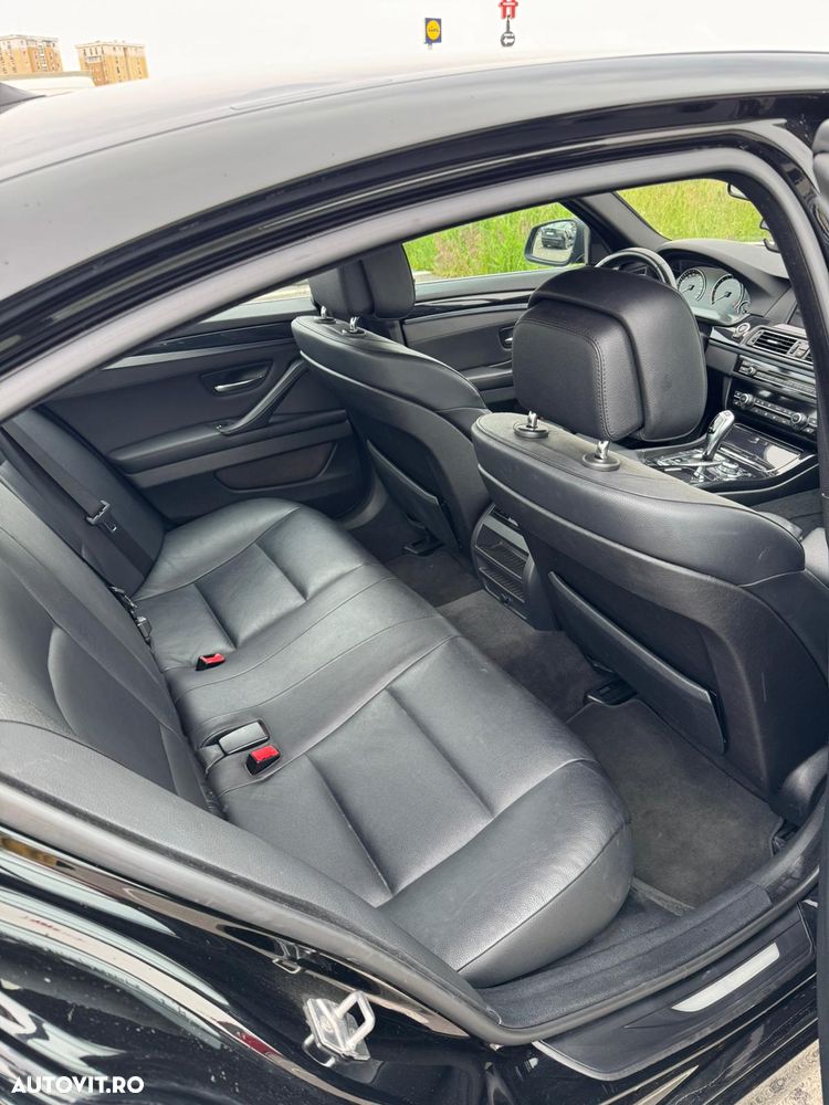 BMW Seria 5 520d Aut. - 15