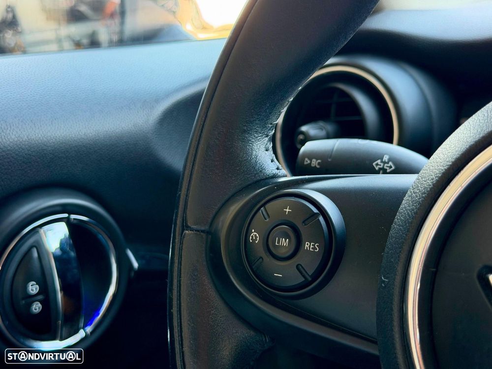 MINI 3 Portas Cooper D Auto - 14