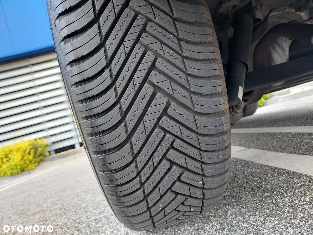 Nissan Qashqai 1.3 DIG-T N-WAY - 16