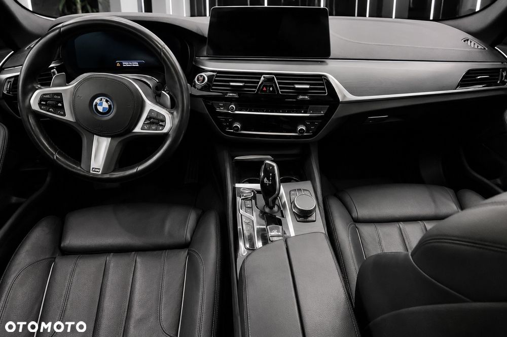 BMW Seria 5 530e xDrive Luxury Line - 5