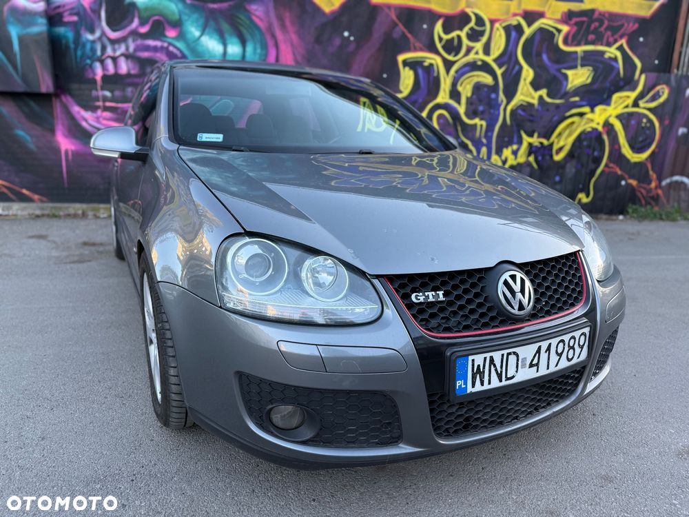 Volkswagen Golf - 2