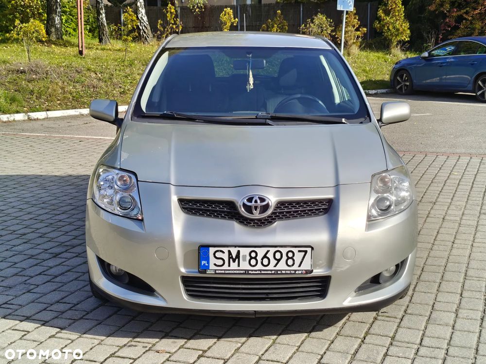 Toyota Auris 2.0 D-4D Executive - 18
