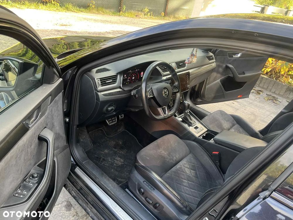 Skoda Superb 2.0 TSI 4x4 Sportline DSG - 19