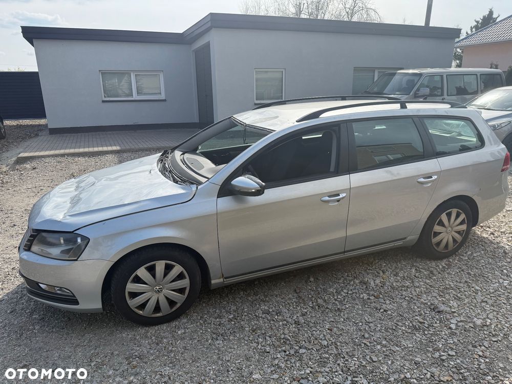 Volkswagen Passat - 2