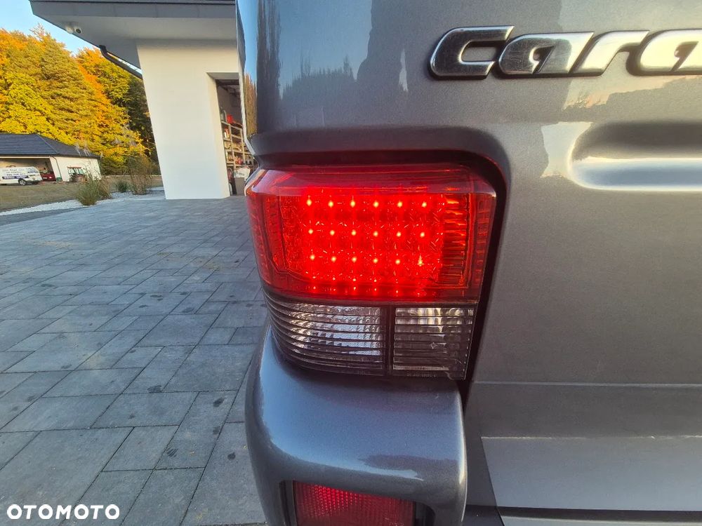 Volkswagen Caravelle - 19