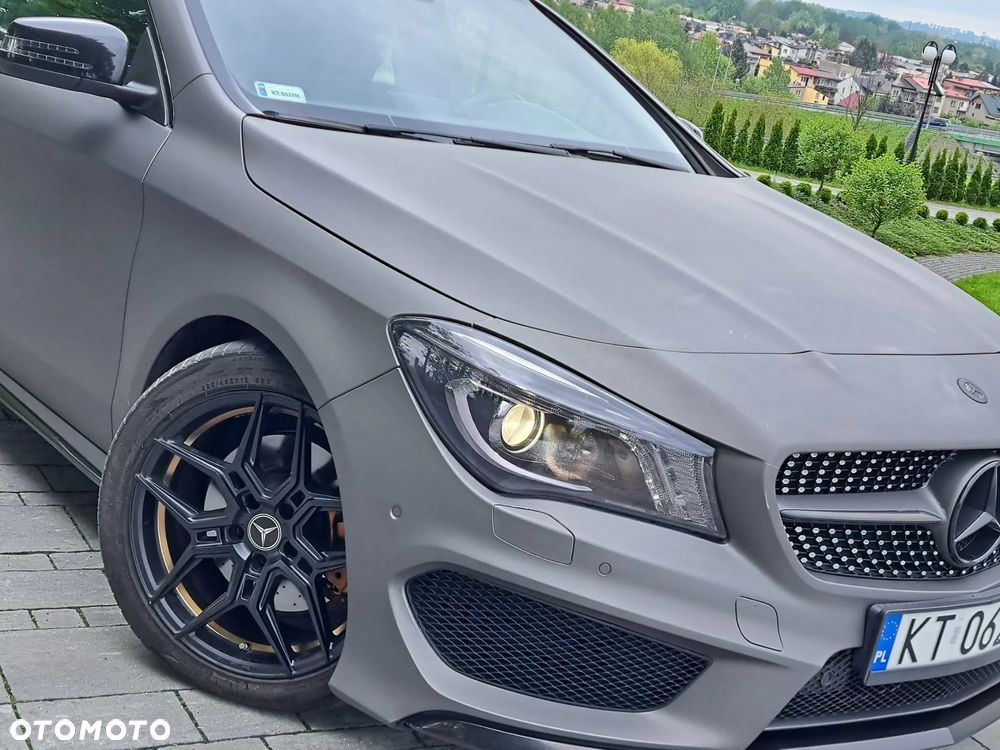 Mercedes-Benz CLA 220 CDI 7G-DCT AMG Line - 10