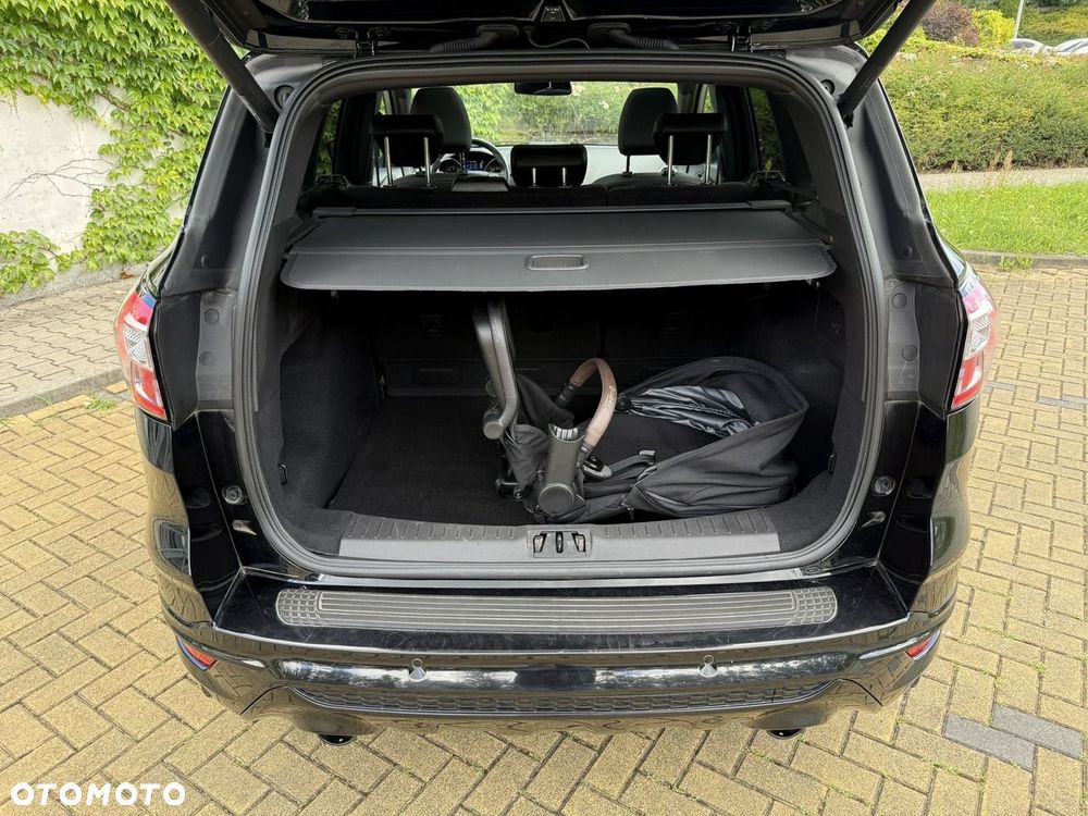 Ford Kuga 1.5 EcoBoost 2x4 ST-Line - 37