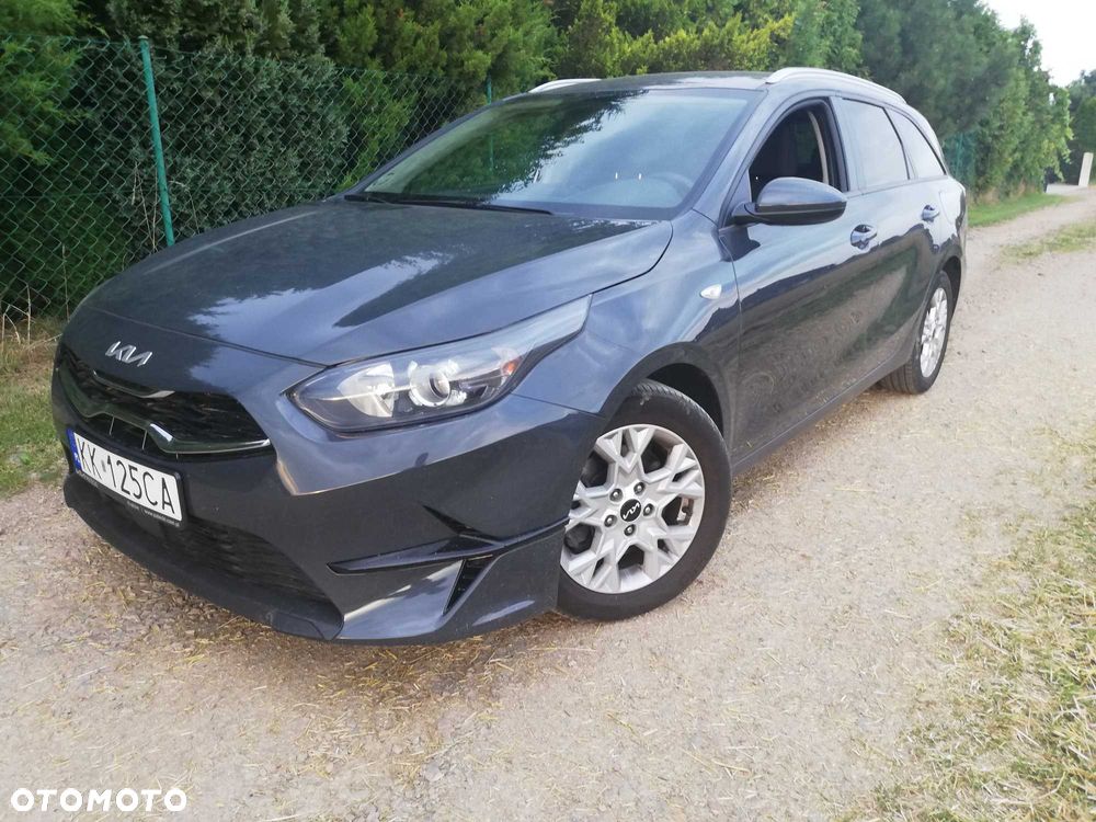 Kia Ceed - 1