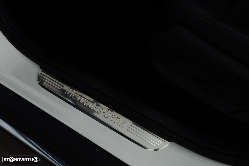 Mercedes-Benz EQC 400 4Matic - 23