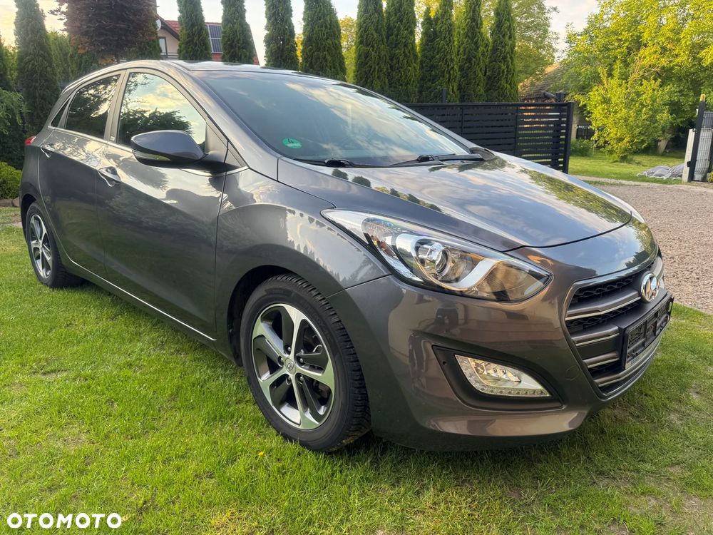 Hyundai i30 blue 1.4 Passion - 3