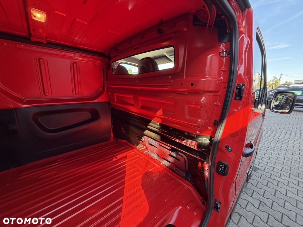 Renault Trafic - 22