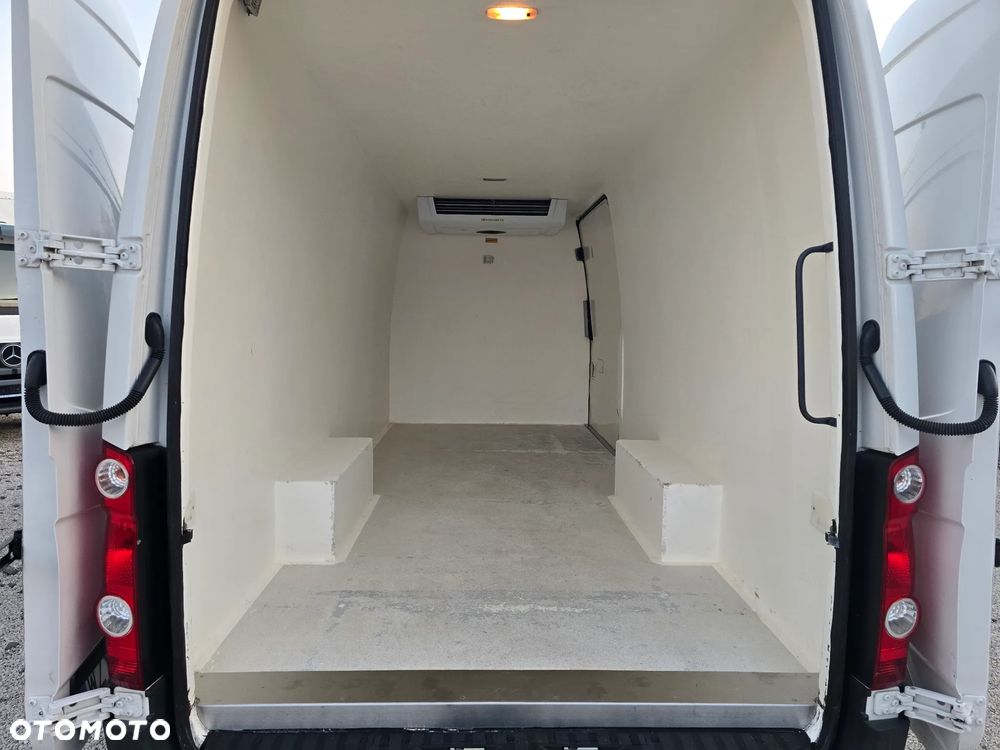 Volkswagen CRAFTER - 15