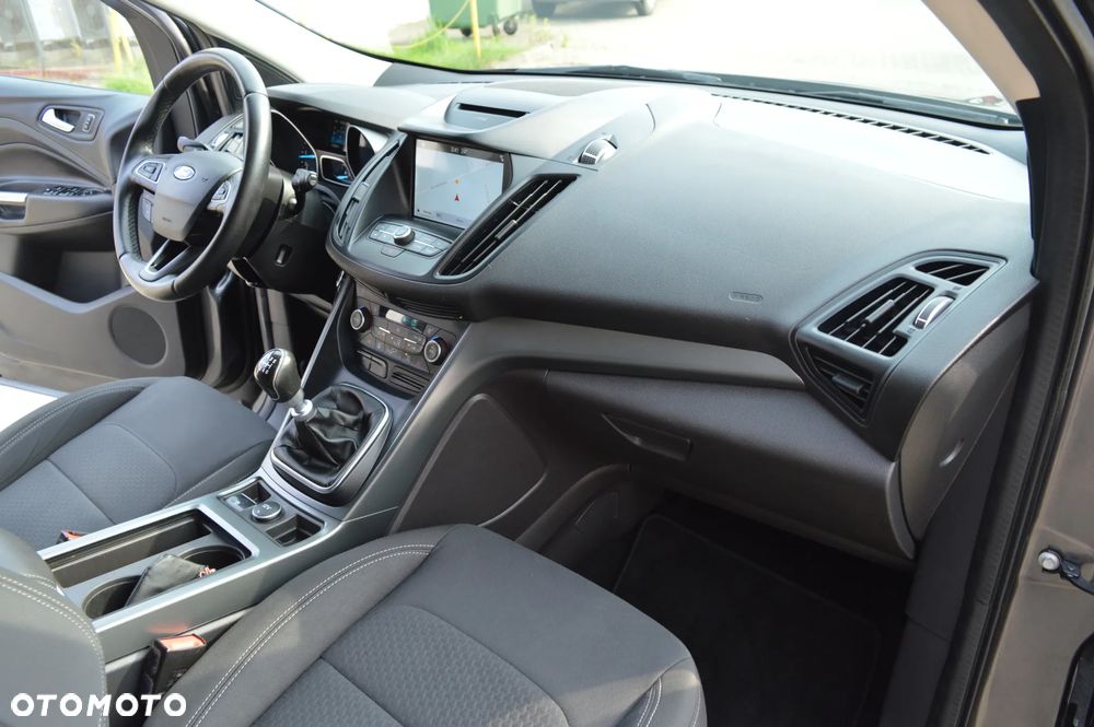 Ford Kuga 2.0 TDCi 4WD Titanium - 26