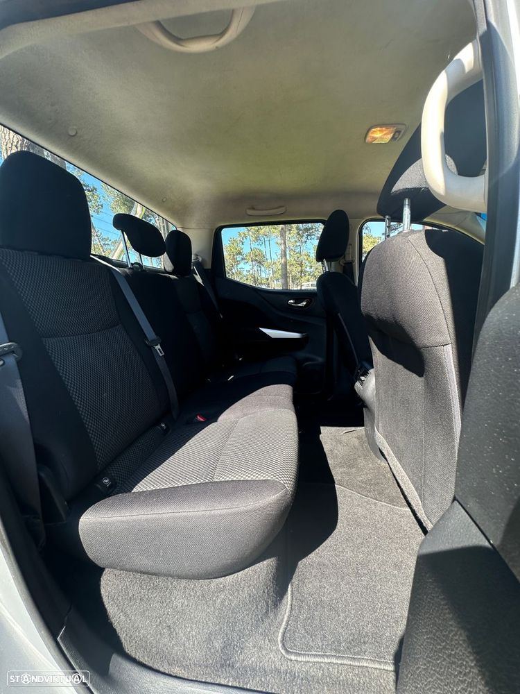 Nissan Navara 2.3 dCi CD 4WD Acenta - 14