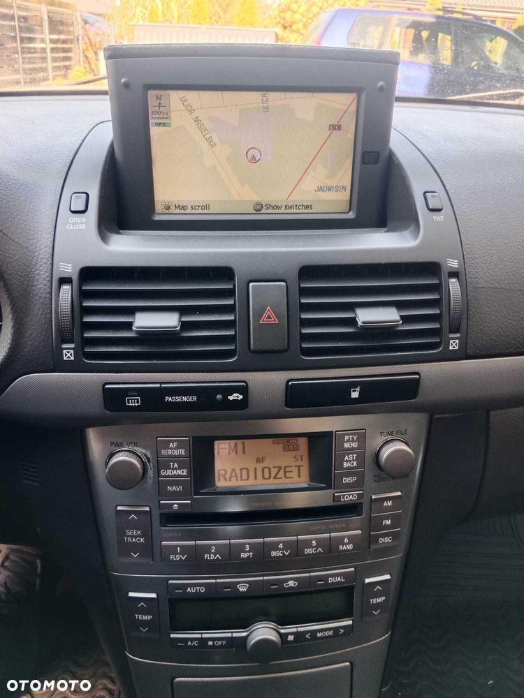 Toyota Avensis 2006 photo 5