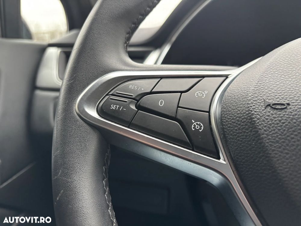 Renault Captur TCe 140 EDC GPF INTENS - 27