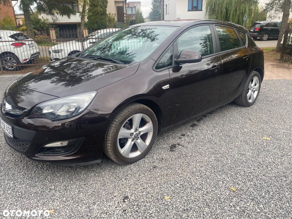 Opel Astra 1.4 Turbo Design Edition - 34