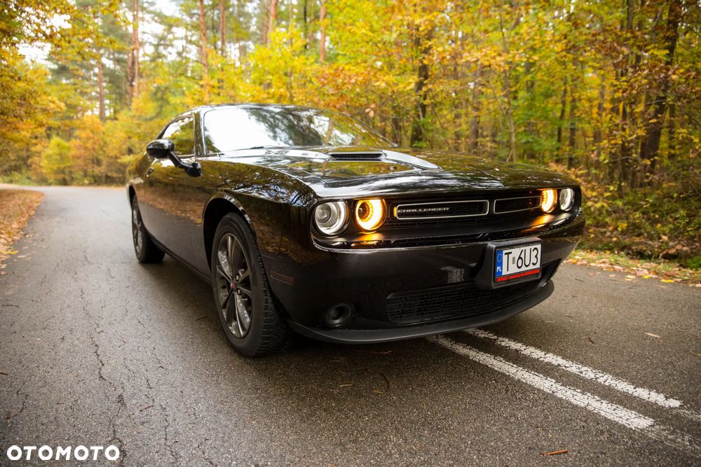 Dodge Challenger - 3
