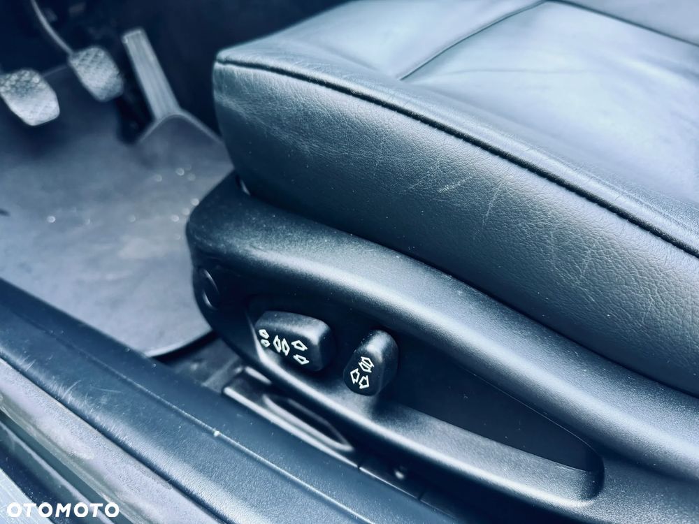 BMW Seria 3 318 CI - 10